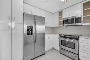 7900 Harbor Island Dr, North Bay Village, FL 33141 - Photo 3