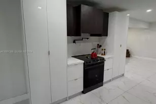 10460 SW 26th Terrace, Miami, FL 33165 - Photo 5