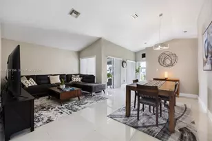 3506 NW 79th Way, Davie, FL 33024 - Photo 3