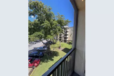 8245 Lake Dr #301, Doral, FL 33166 - Photo 9