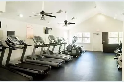 8245 Lake Dr #301, Doral, FL 33166 - Photo 17