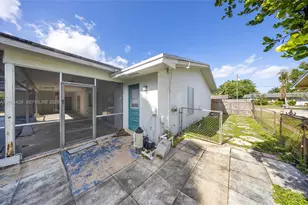 1320 NW 72nd Ave, Plantation, FL 33313 - Photo 43