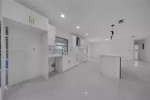 1320 NW 72nd Ave, Plantation, FL 33313 - Photo 13