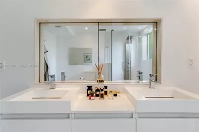 7501 W Adventure Ave, North Bay Village, FL 33141 - Photo 27