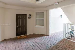11605 NW 89th St, Doral, FL 33178 - Photo 5