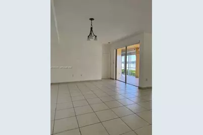 14621 Balgowan Rd #102-3, Miami Lakes, FL 33016 - Photo 5