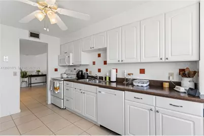 2851 NE 183rd St #502E, Aventura, FL 33160 - Photo 13