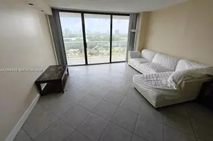 3701 N Country Club Dr, Aventura, FL 33180 - Photo 3