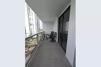 3701 N Country Club Dr #705, Aventura, FL 33180 - Photo 9