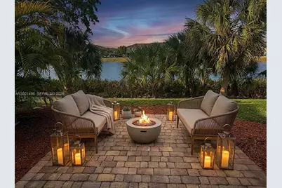 2363 SE 19th St, Homestead, FL 33035 - Photo 1