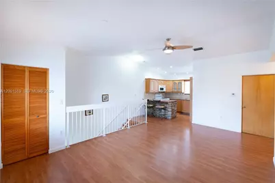 10017 W Okeechobee Rd #202, Hialeah Gardens, FL 33016 - Photo 11