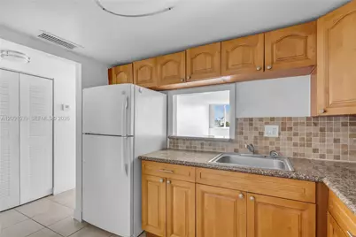 9143 SW 77th Ave #B710, Miami, FL 33156 - Photo 7