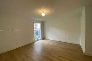 10834 N Kendall Dr, Miami, FL 33176 - Photo 13