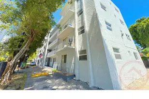 1111 NW 19th Ave, Miami, FL 33125 - Photo 3