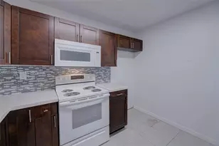 1111 NW 19th Ave, Miami, FL 33125 - Photo 5