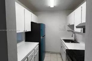 677 SW 9th Ave, Miami, FL 33130 - Photo 7