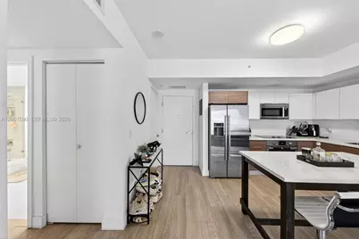 1010 SW 2nd Ave #1605, Miami, FL 33130 - Photo 3