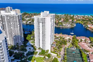 21050 Point Pl, Aventura, FL 33180 - Photo 9