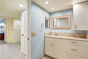 1201 S Ocean Dr, Hollywood, FL 33019 - Photo 37