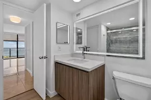 600 NE 36th St, Miami, FL 33137 - Photo 29