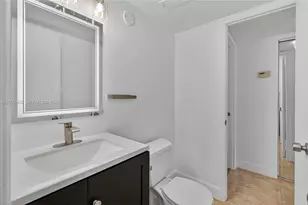 600 NE 36th St, Miami, FL 33137 - Photo 27