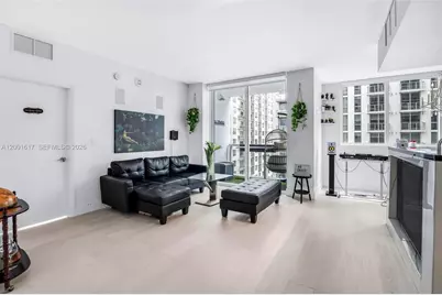 253 NE 2nd St #1608, Miami, FL 33132 - Photo 11