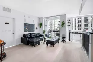 253 NE 2nd St, Miami, FL 33132 - Photo 11