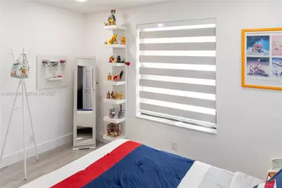308 NW 2nd Ave, Hallandale Beach, FL 33009 - Photo 23