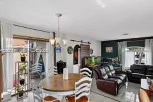 7010 SW 103rd Pl, Miami, FL 33173 - Photo 9