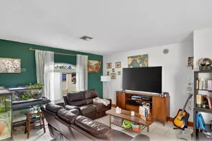 7010 SW 103rd Pl, Miami, FL 33173 - Photo 5