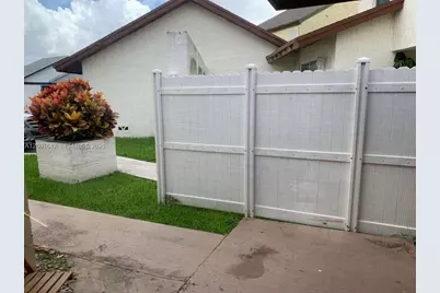 7010 SW 103rd Pl, Miami, FL 33173 - Photo 21