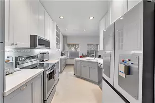 1975 SE 14th St, Homestead, FL 33035 - Photo 5