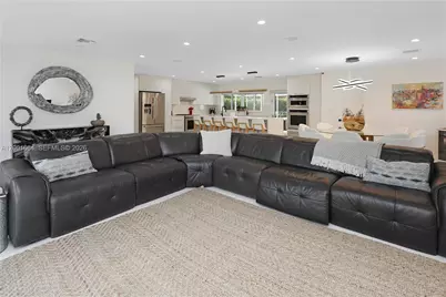 1220 Azalea Cres, Hollywood, FL 33019 - Photo 3