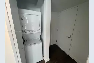 1300 S Miami Ave #1107, Miami, FL 33130 - Photo 9