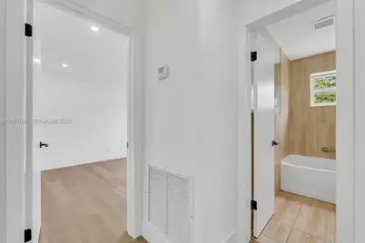 1611 NE 50th Ct #2, Fort Lauderdale, FL 33334 - Photo 7