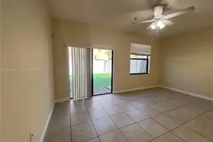 8913 W 35th Way, Hialeah, FL 33018 - Photo 15