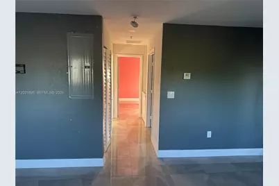 587 NW 100th St #C, Miami, FL 33150 - Photo 7