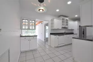 11111 SW 78th Ct, Pinecrest, FL 33156 - Photo 7