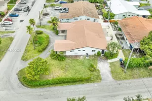 1611 NE 50th Ct, Fort Lauderdale, FL 33334 - Photo 21