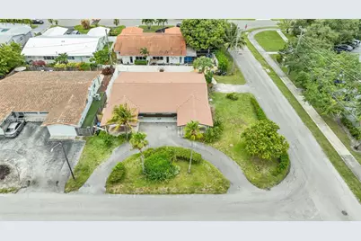 1611 NE 50th Ct #4, Fort Lauderdale, FL 33334 - Photo 13