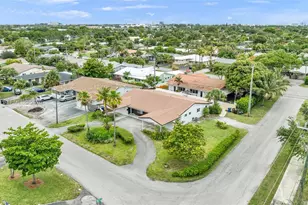 1611 NE 50th Ct, Fort Lauderdale, FL 33334 - Photo 23