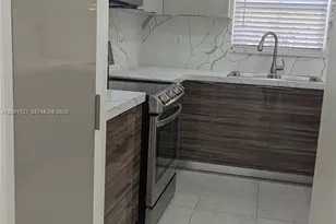 213 E Forest Oak Cir, Davie, FL 33325 - Photo 5