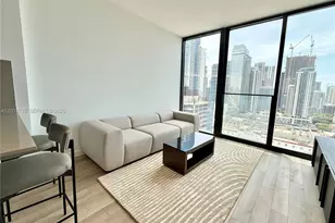 20 NE 11th St, Miami, FL 33132 - Photo 3