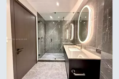 20 NE 11th St #2809, Miami, FL 33132 - Photo 15