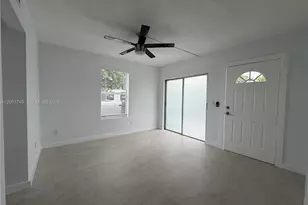 5990 NE 4th Ct, Miami, FL 33137 - Photo 3