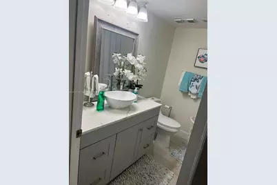 1425 NW 124th Ave #1425, Pembroke Pines, FL 33026 - Photo 11