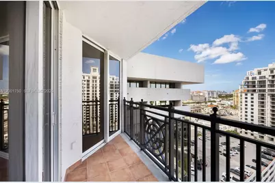 357 Almeria Ave #1507, Coral Gables, FL 33134 - Photo 3