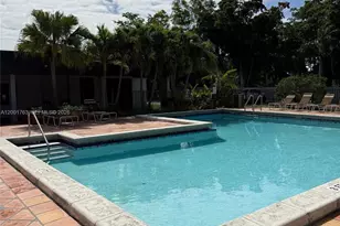 10403 N Kendall Dr, Miami, FL 33176 - Photo 25