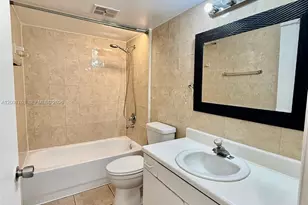 10403 N Kendall Dr, Miami, FL 33176 - Photo 15