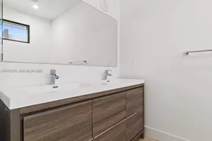 4130 N Oak Pl, Dania Beach, FL 33314 - Photo 11